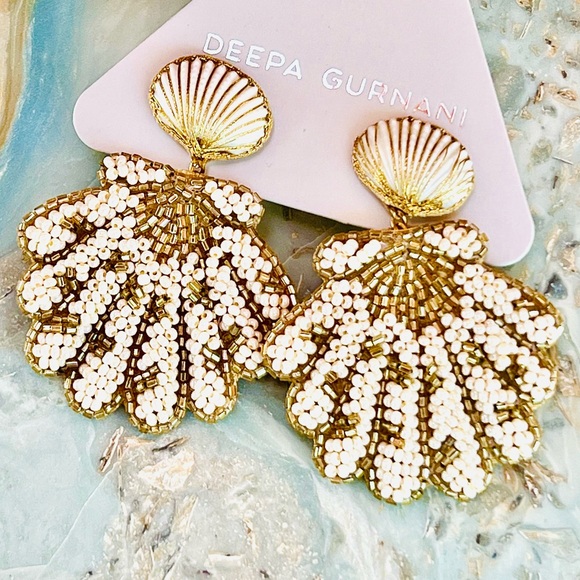 🌺🎉HP🎉🌺 NWT Deepa Gurnani Luxe Beaded Seashell Chandeliers - Picture 12 of 16